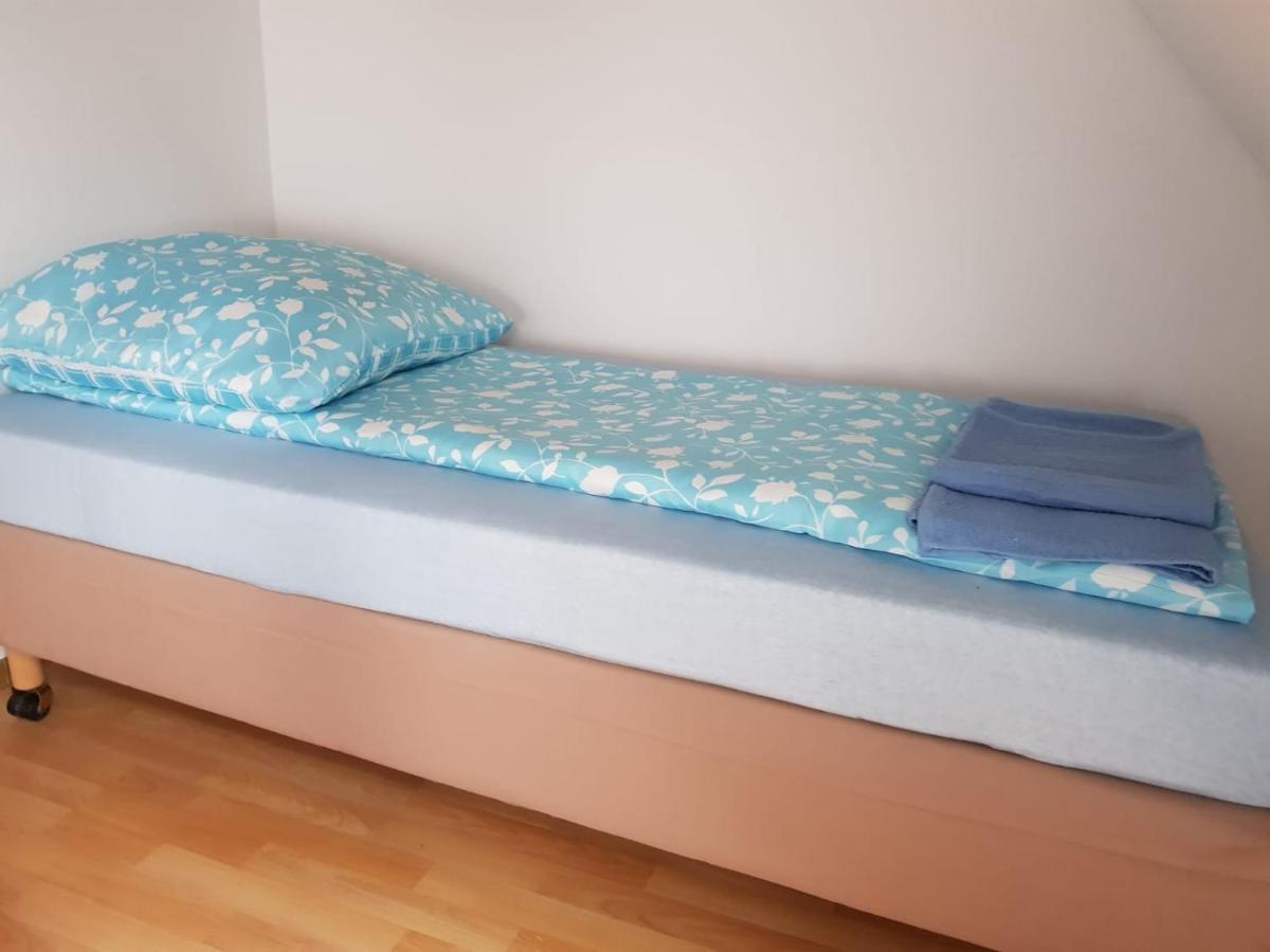 Lmi Haus & Urlaub Monteurwohnungen 2 Münsingen Zewnętrze zdjęcie